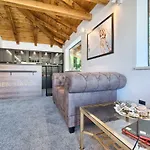 Golden Haven Luxe * مورتير
