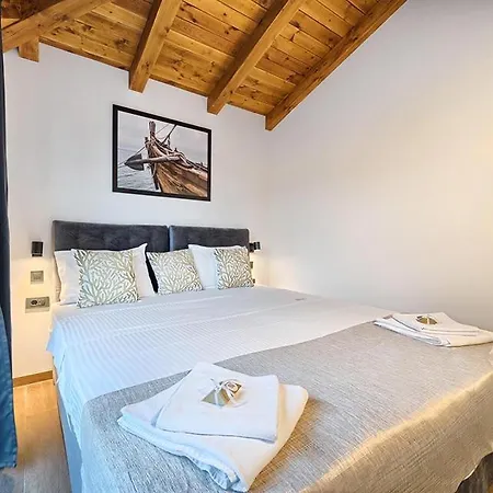 Golden Haven Luxe