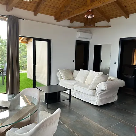 Golden Haven Luxe Ferienhaus *